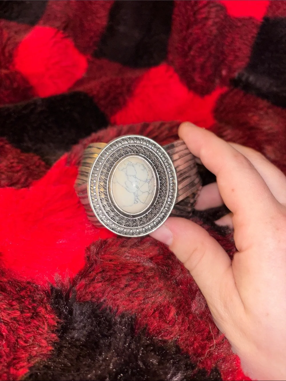 Vintage Southwest style silver tone faux white stone cabochon tribal cuff bangle